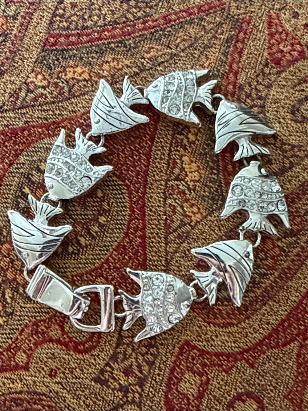 Silver tone angel fish bracelet magnetic clasp crystal and textured